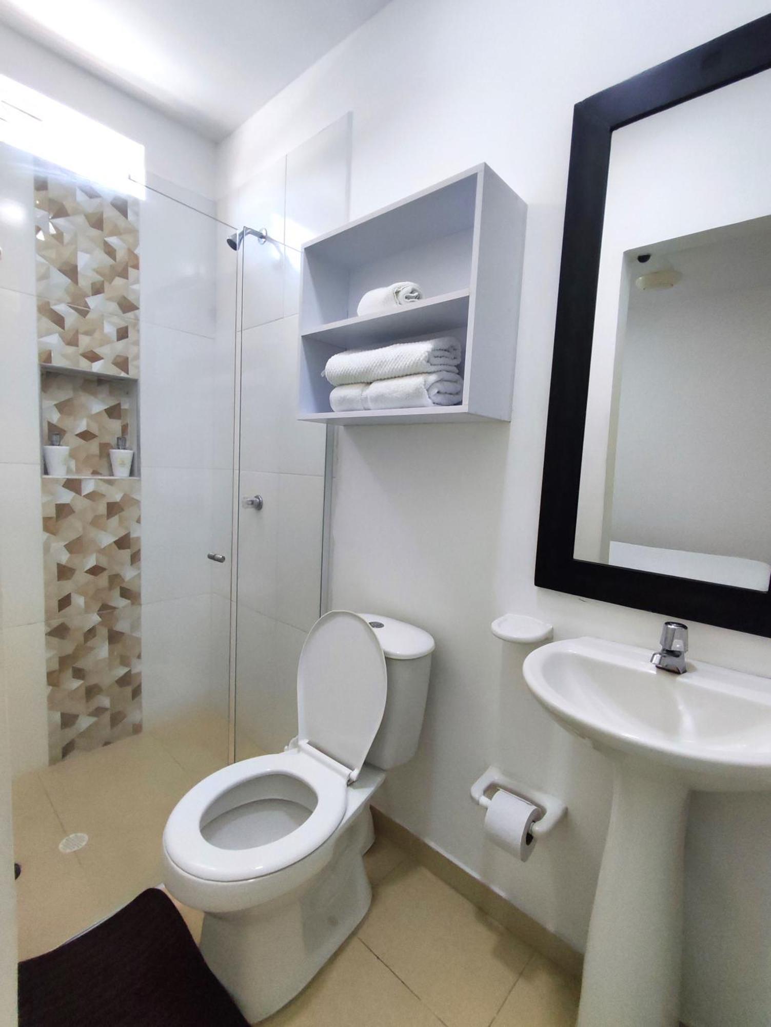 Aparta Estudios Mubarak Barranquilla  Luaran gambar